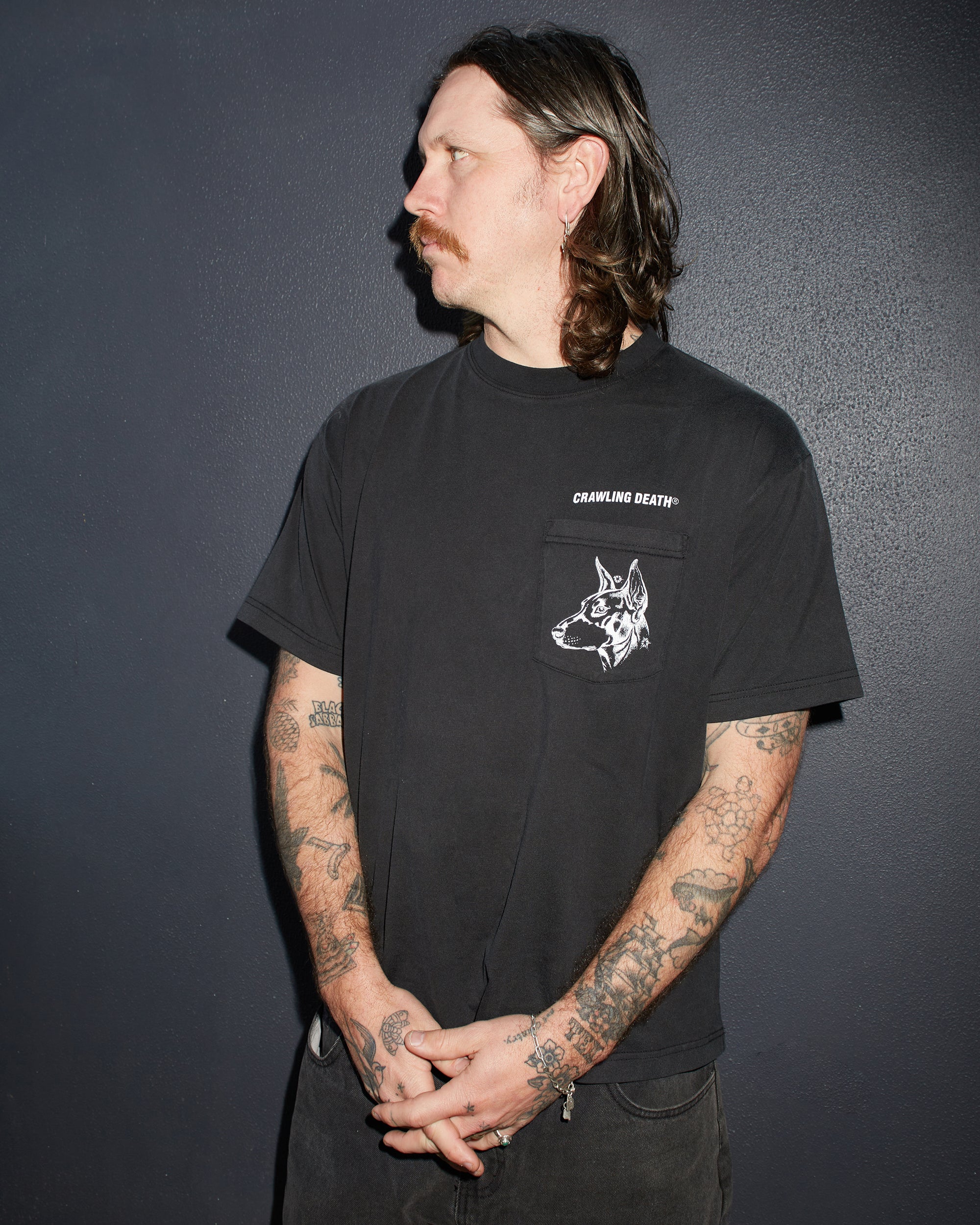 Dog Pocket Tee Washed Black | Spider Sinclair